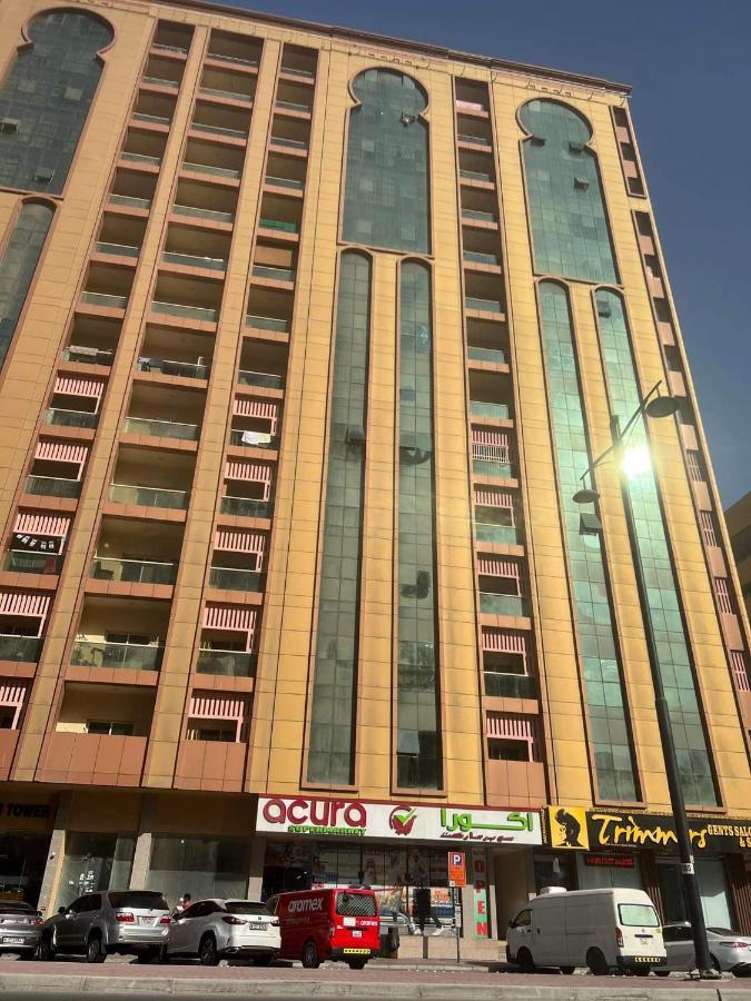 Private Room In 2Br Apartment Dubai Exterior foto